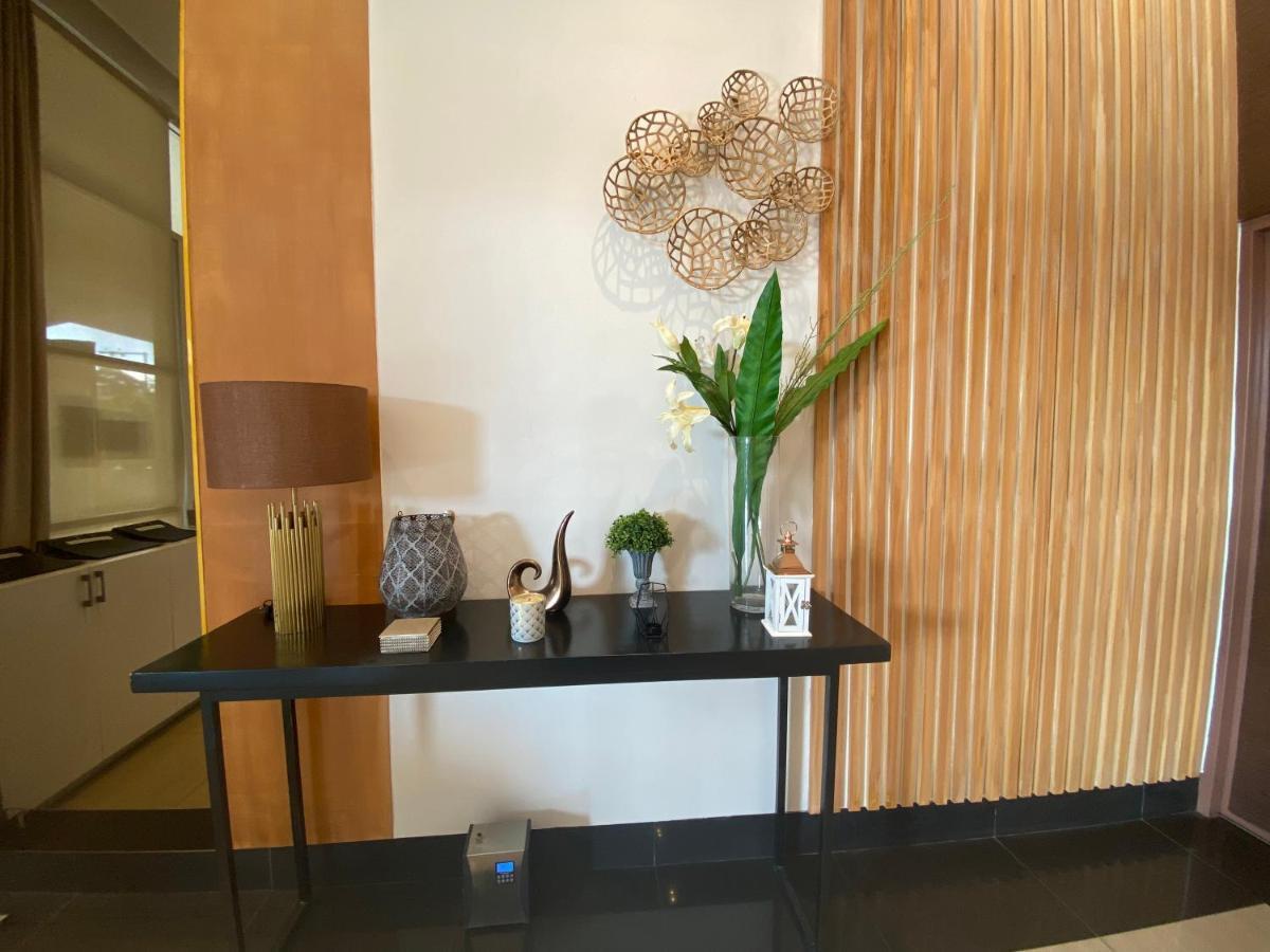 Compact Studio Unit @ Centrio Tower Cagayan de Oro Exterior foto
